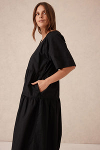 Tiered Poplin Midi Dress / Black