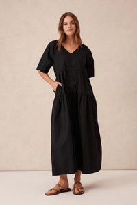 Tiered Poplin Midi Dress / Black