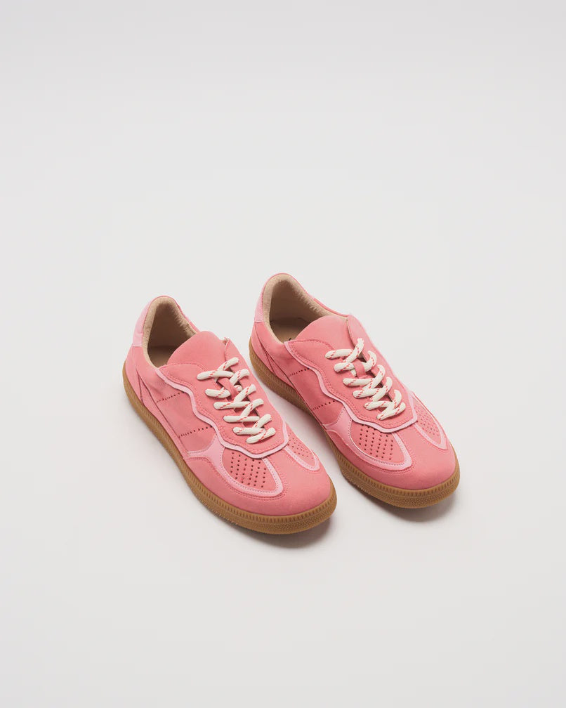 Fallon Sneaker / Pink