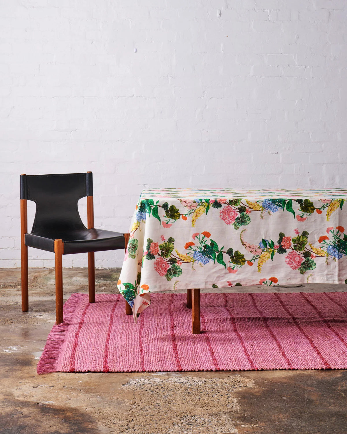 Bouquet Beauty Large Rectangular Linen Tablecloth / 180x350cm